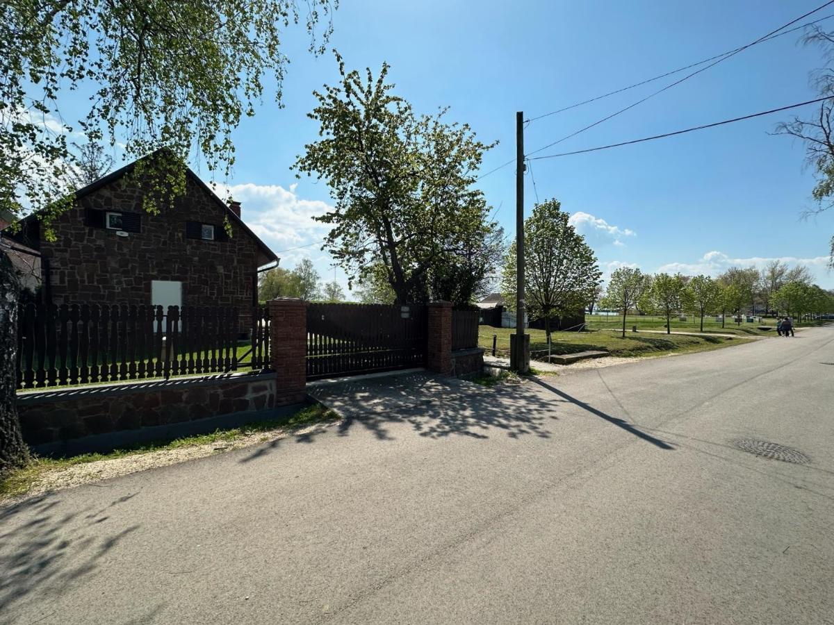 Hangulatos Balaton Parti Nyaralo Révfülöp エクステリア 写真
