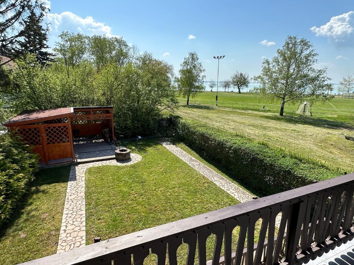 Hangulatos Balaton Parti Nyaralo Révfülöp エクステリア 写真